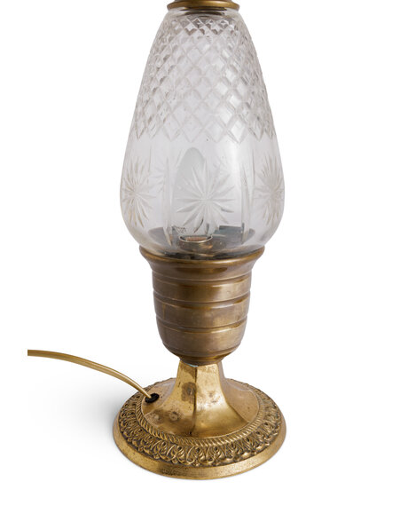 Classic table lamp egg shaped cut glass