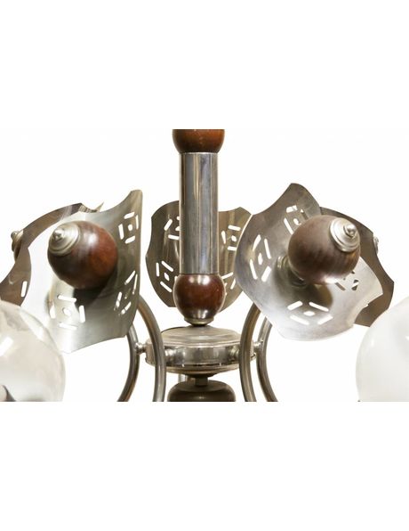 Hanglamp uit de 50er jaren chroom en hout armatuur met Murano glazen bollen