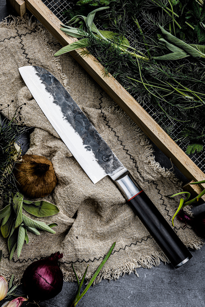 Brute Santoku 18cm mes