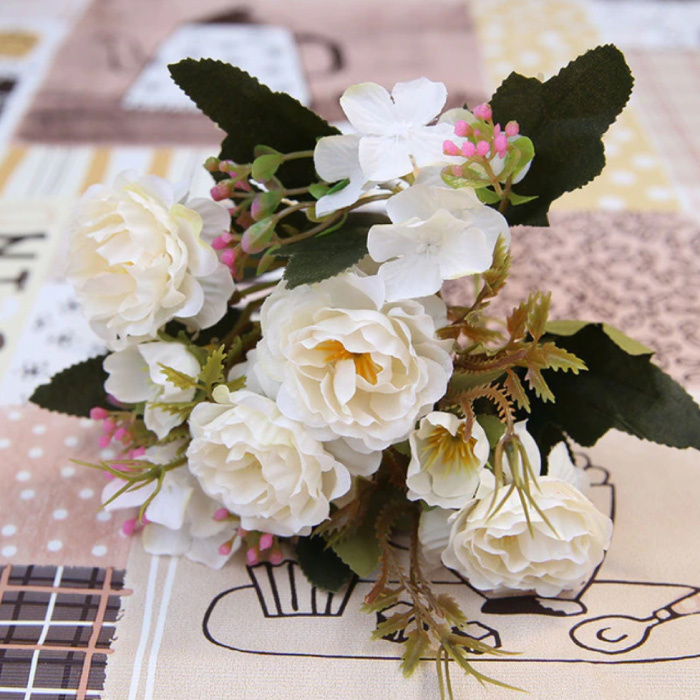 Bukiet Artystyczny - Jedwabne Róże Kwiaty Róży Luksusowe Bukiety Dekoracyjny Ornament Biały