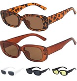Stuff Certified® Modne kwadratowe okulary przeciwsłoneczne dla kobiet - Retro okulary podróżne Modne odcienie Okulary anty-UV czarne