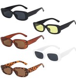 Stuff Certified® Modne kwadratowe okulary przeciwsłoneczne dla kobiet - Retro okulary podróżne Modne odcienie Okulary anty-UV Brązowe