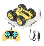 Stuff Certified® Auto acrobatica con telecomando - Auto da corsa acrobatica sterzante giocattolo a doppia faccia gialla
