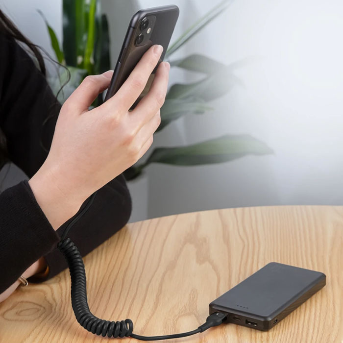 Stuff Certified® Cavo di ricarica a spirale da USB-C a USB-C da 66 W - 2 metri - Cavo dati per caricabatterie tipo C Power Delivery (PD) nero