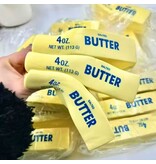 Stuff Certified® Stressball-Quetschspielzeug in Butterform – Kneten Sie Butter – Quetschbarer Anti-Stress-Stressball – Milch