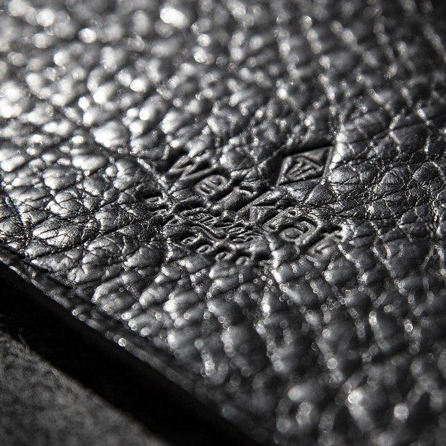 distinctive leather & felt Macbook sleeve