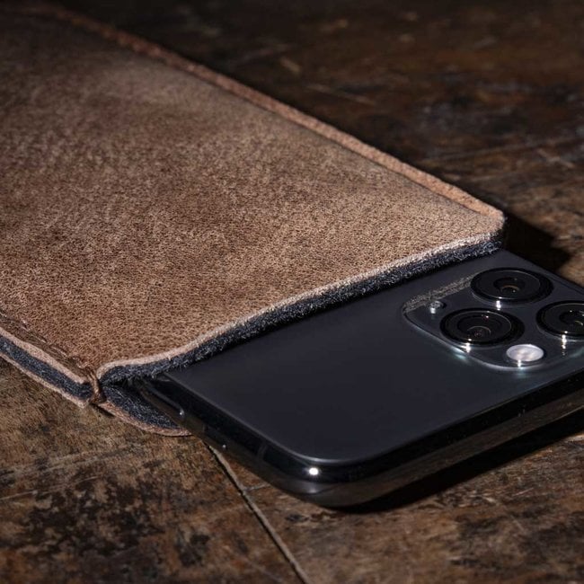 Buffalo leather sleeve for iPhone - werktat