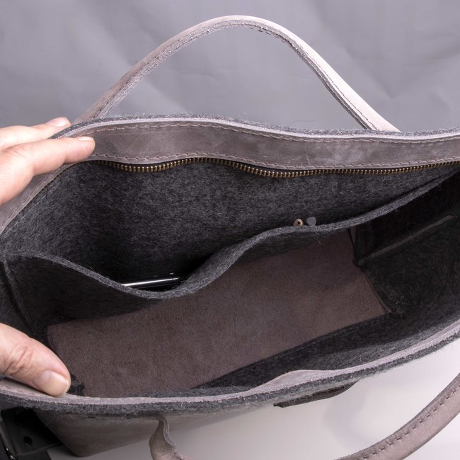 Office bag for over-the-shoulder wear, leather & felt