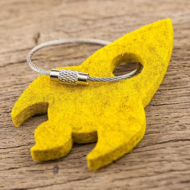 Rocket keychain made of felt