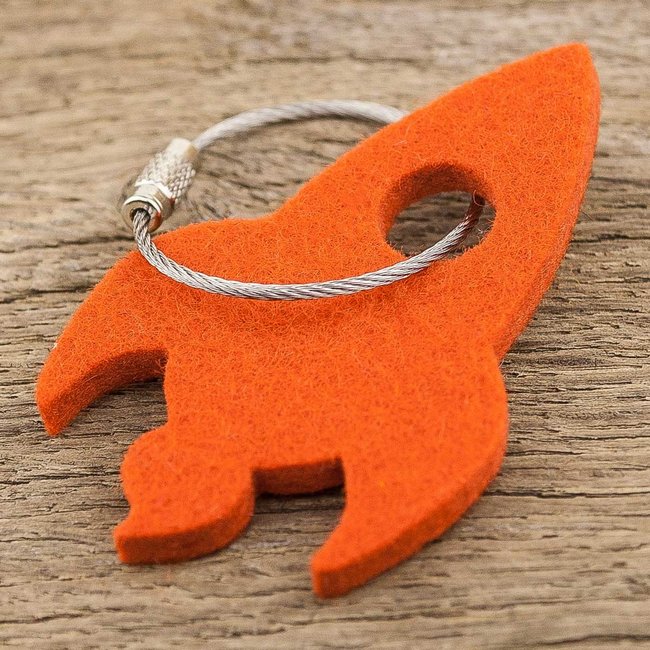 Rocket keychain made of felt