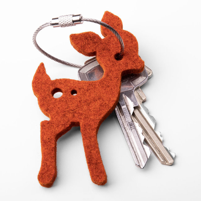 Deer keychain made of felt