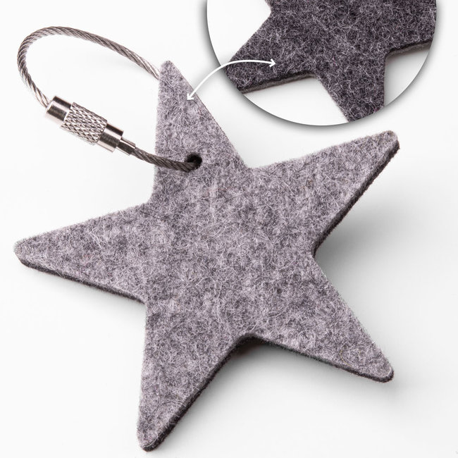 star keychain made of felt