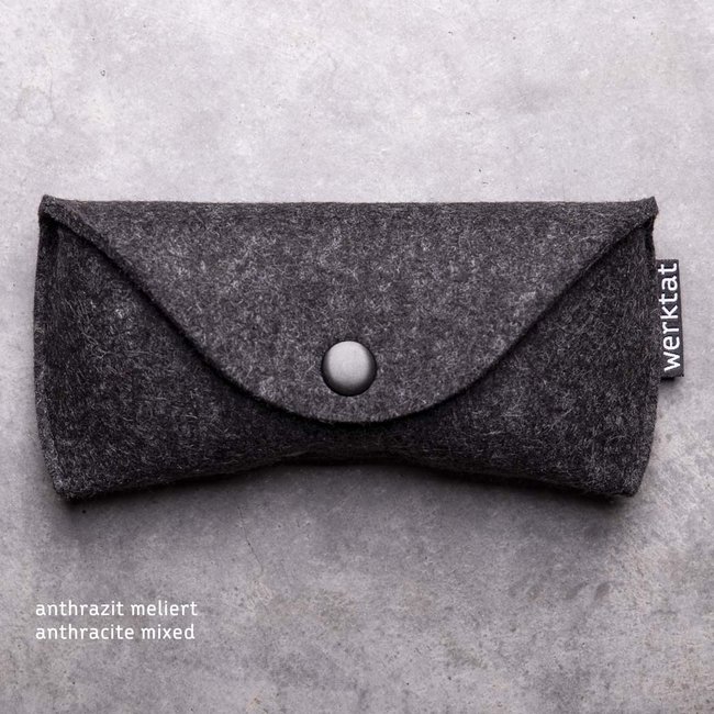 slip-in eyeglass case from felt - werktat