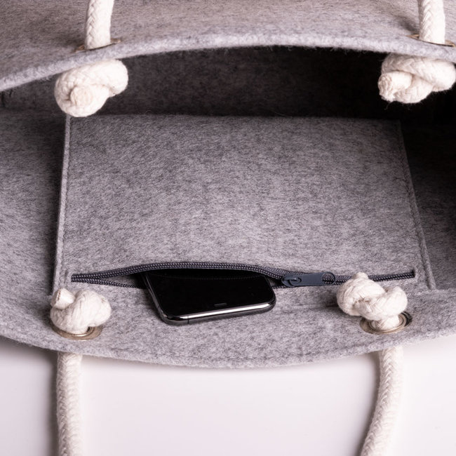 Wool felt bag SEILZUG