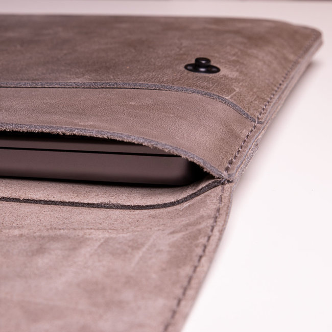 MacBook Ledertasche – Schutzhülle aus Rindleder