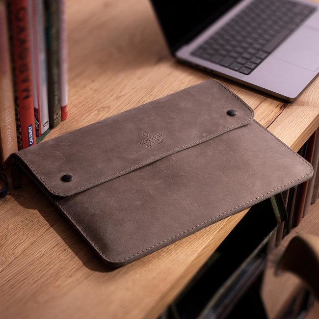 MacBook Ledertasche – Schutzhülle aus Rindleder