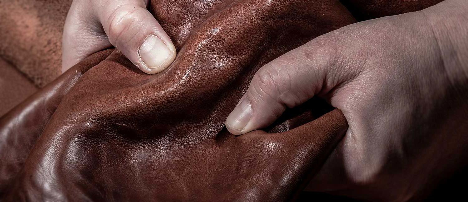 Feel great leather with your hands - a haptic experience