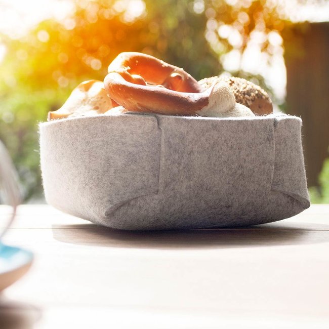 Small felt basket – for bread, keys or jewelry