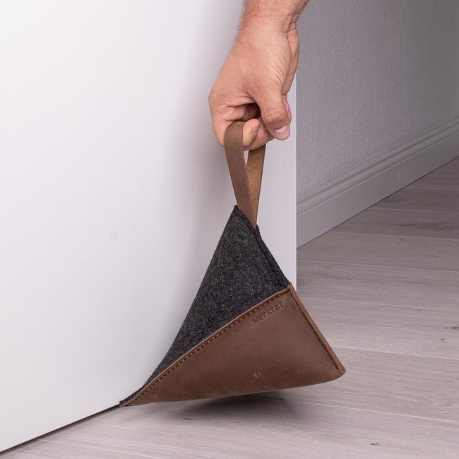 Pyramid door sack,  stopper, for the floor leather & felt