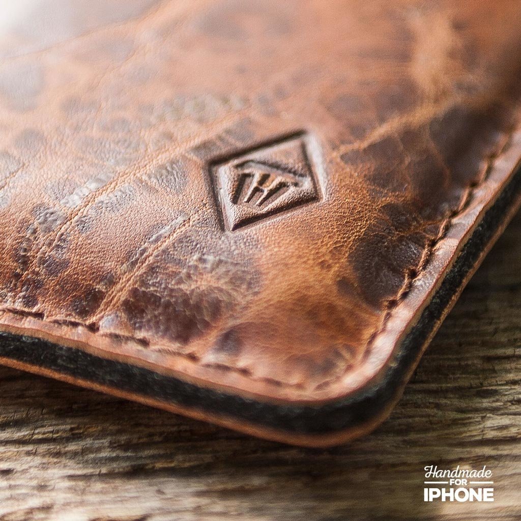 wild“ leather sleeve for iPhone - werktat