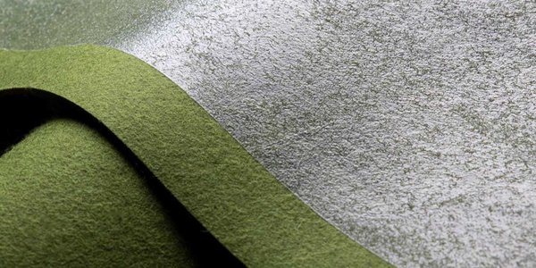 Anti-slip coating for felt