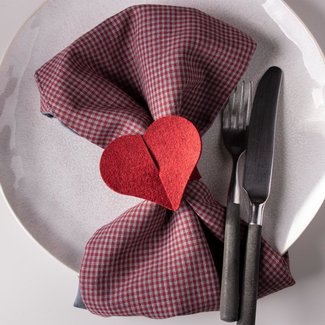 Napkin rings heart of felt in many colors