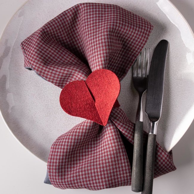 Heart napkin ring  made of felt