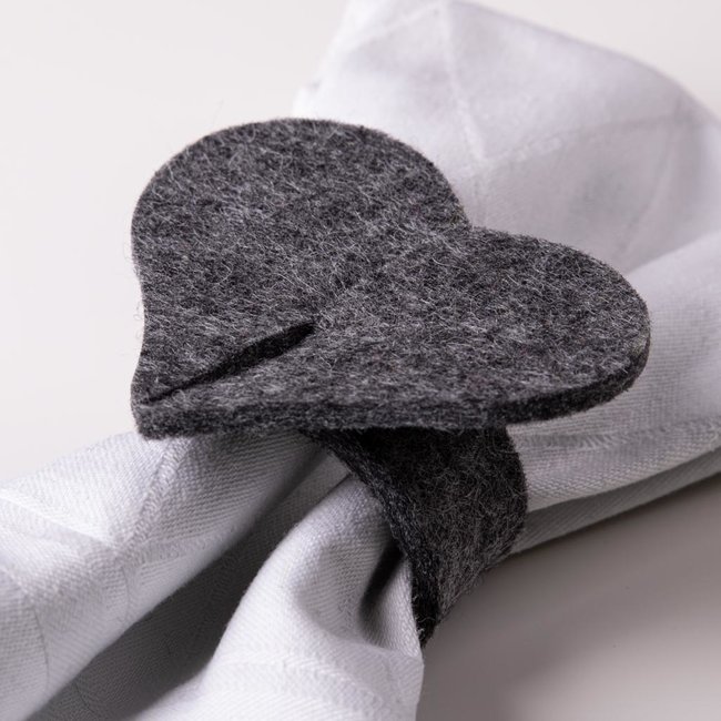 Heart napkin ring  made of felt