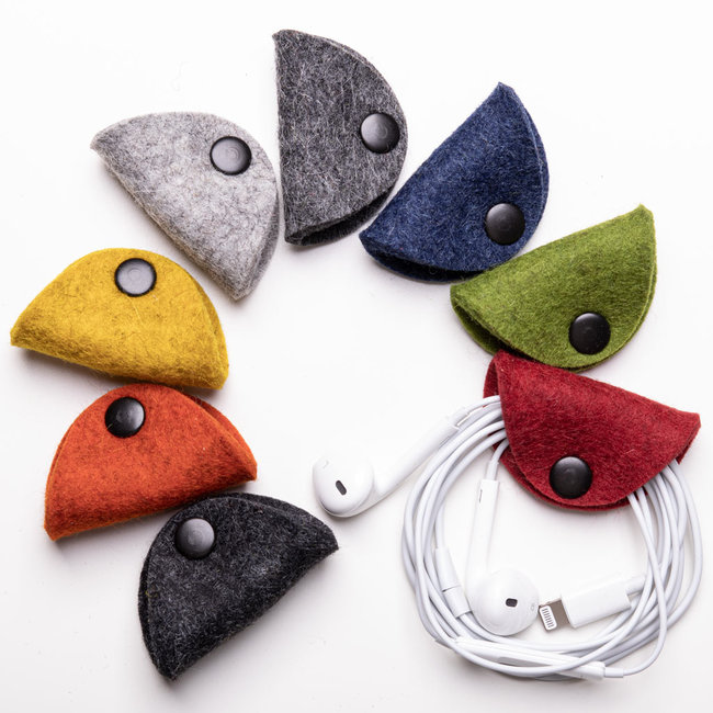 Cable ties from felt for USB and headphone cables