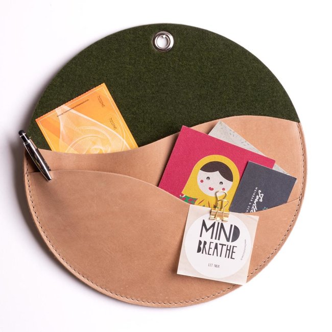 Wandtasche rund aus Leder & Filz