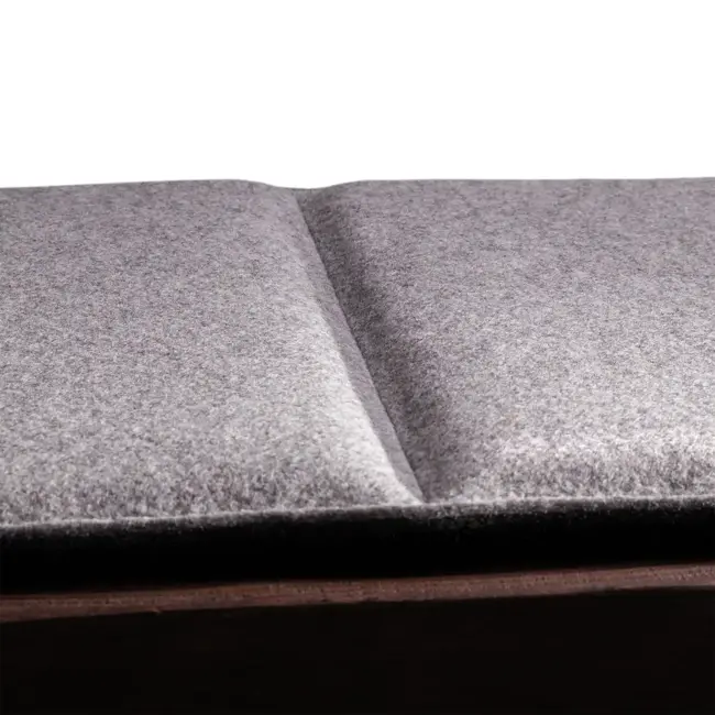 Bench cushion made to measure of felt with quilting