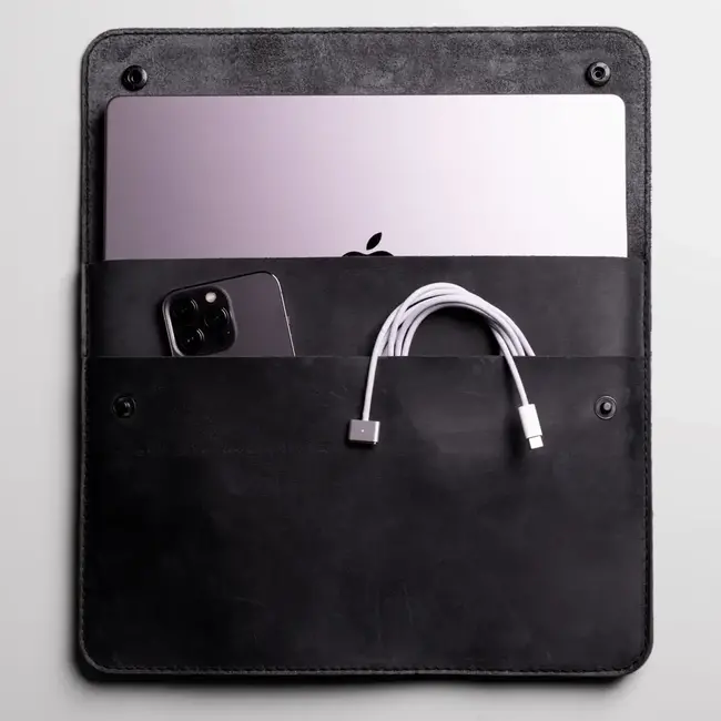 MacBook Ledertasche – Schutzhülle aus Rindleder