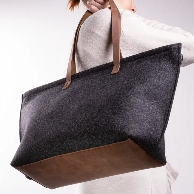 feltbag large in wool felt & buffalo leather BOAT BAG