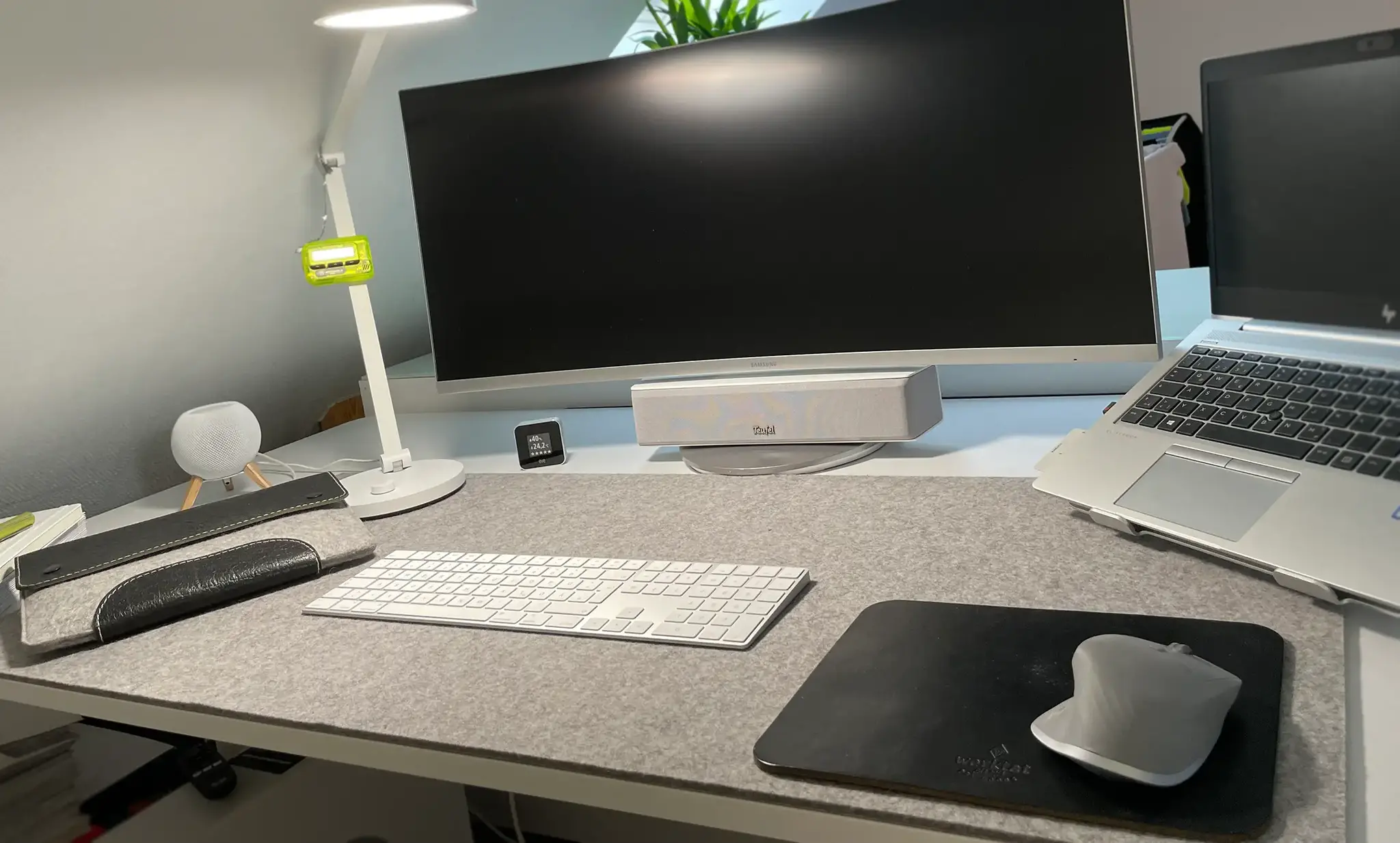 Ergonomic felt desk pad setup - with laptop, monitor, keyboard and mouse