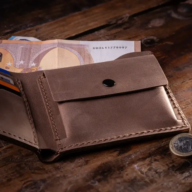 Men's leather wallet