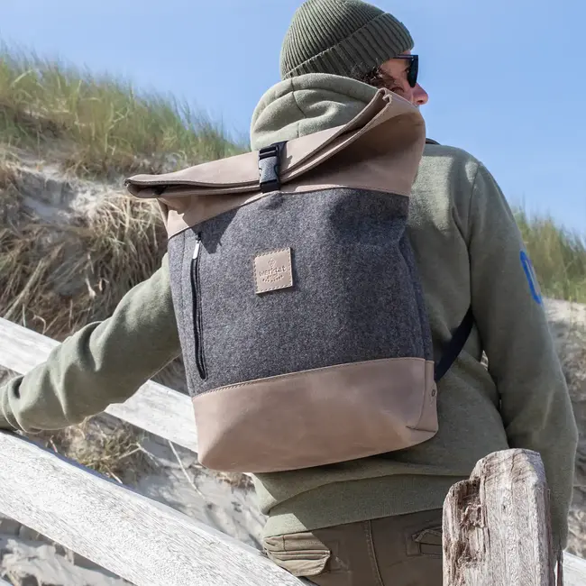 Rolltop Rucksack aus Wollfilz & Rindleder