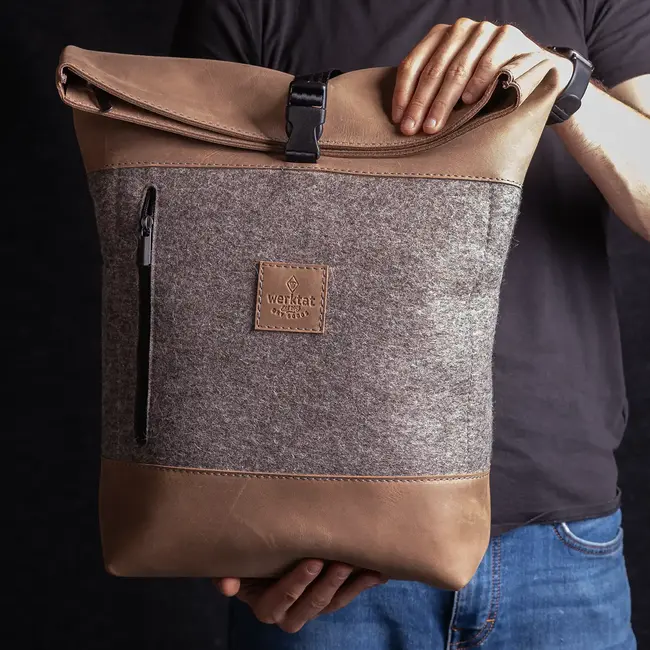 Rolltop Rucksack aus Wollfilz & Rindleder