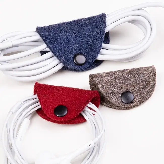 Cable ties from felt for USB and headphone cables
