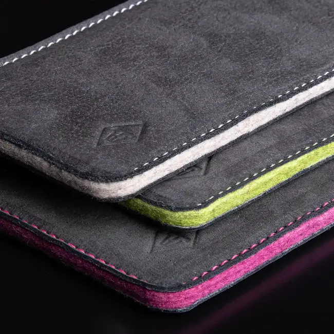 Cell phone sleeve in nubuck leather