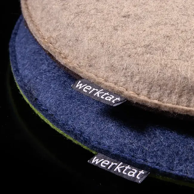 Fritz Hansen Series 7 seat cushion felt – suitable crafted