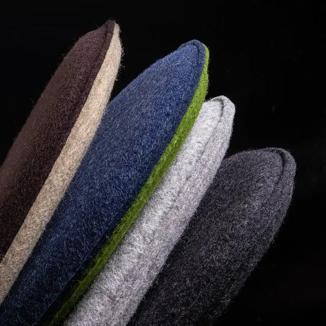 Fritz Hansen Series 7 seat cushion felt – suitable crafted