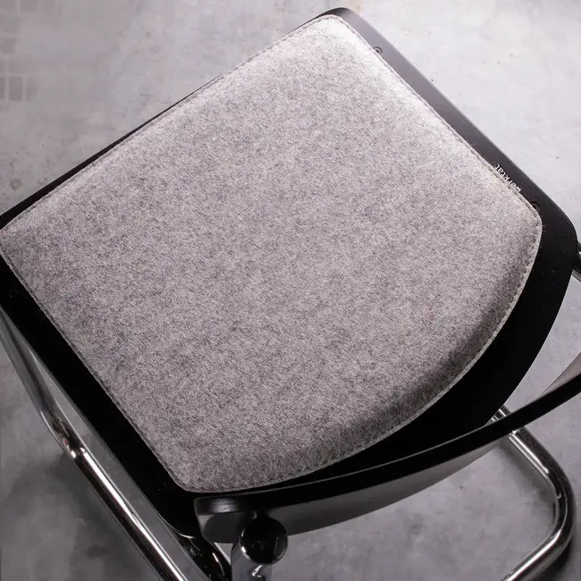 Seat cushion in felt for Thonet S 43