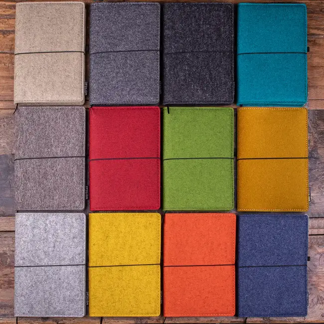 Notizbuch mit Filz Umschlag