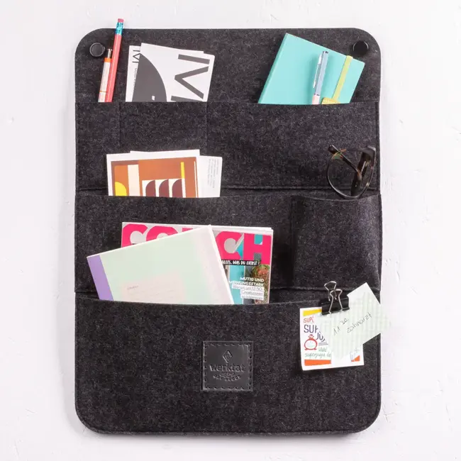 Hanging bag made of felt