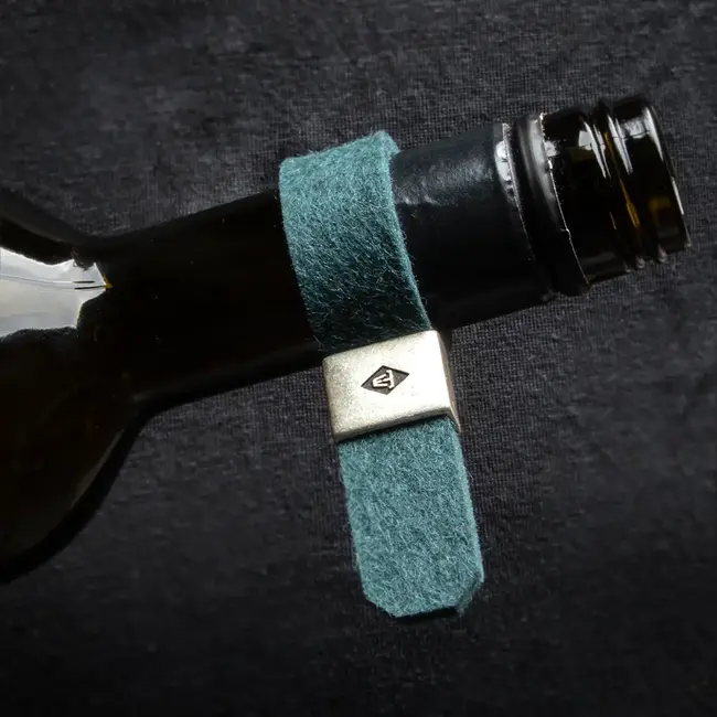 Drip stop for wine bottles: DROP STOPPER