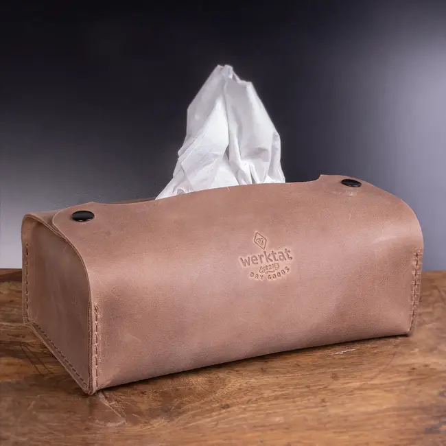 Cosmetic tissue box cover in leather