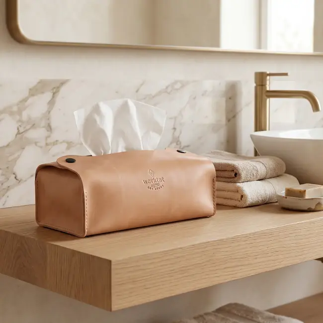 Cosmetic tissue box cover in leather
