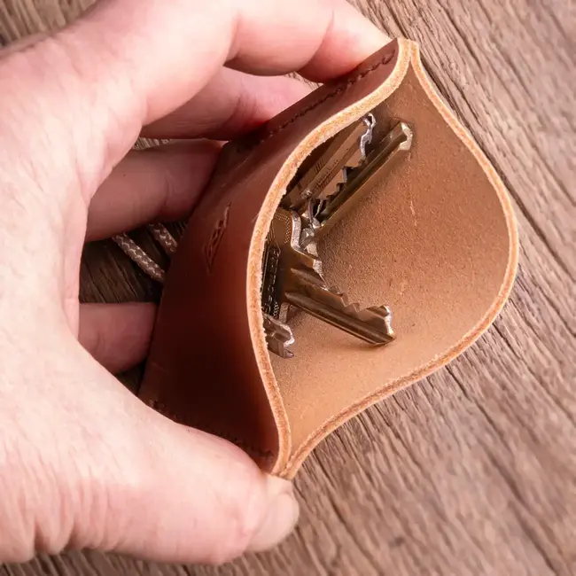 Key case bell of leather