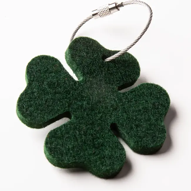 clover keychain, lucky charm felt