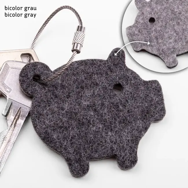 Lucky pig keychain made of felt